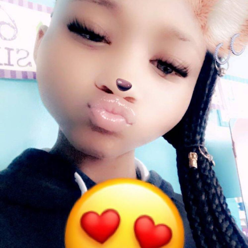 Meet your Posher, Ayanna